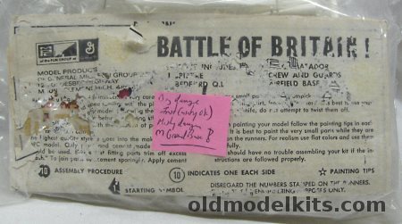 MPC 1/72 Battle of Britain Spitfire / Bedford QL / AEC Tanker and Crew - Bagged, 2-1206-200 plastic model kit